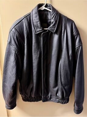 Vintage Robert Comstock Men's Black Leather Bomber Jacket, Size 38